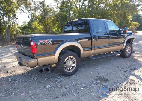 2014 Ford F-250 Lariat z USA, uszkodzony, nr VIN 1FT7W2BT3EEA13190